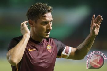 Roma Kalahkan Sampdoria 3-2