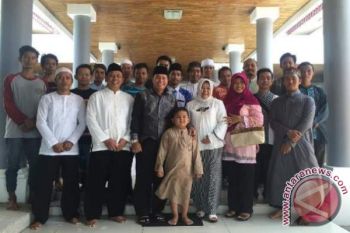Ratusan Warga Padati 'Open House' Bupati Seruyan 