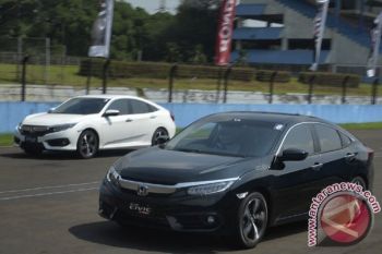 Honda CivicTurbo kini Sedan Medium Terlaris 