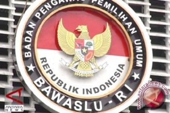 Bawaslu Jateng awasi 200 WNA miliki KTP Elektronik