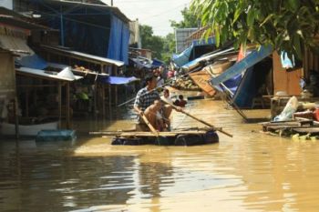 118 Warga Mengungsi Akibat Banjir di Sidareja