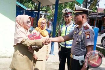 Polres Sinjai gelar aksi sosial