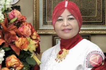 Istri Mendagri Lantik Zalzulmida Djanggola Sebagai Ketua TP-PKK 