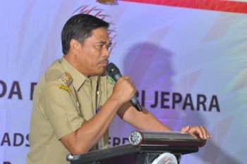 Pendaftaran Bakal Calon Bupati Jepara Diwarnai Interupsi
