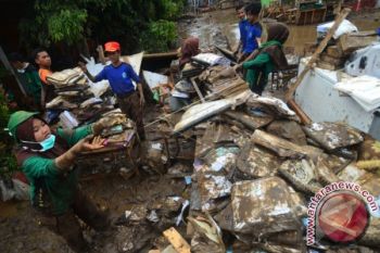 Hebat! Masyarakat Kotim Kumpulkan Bantuan Korban Banjir Bandang