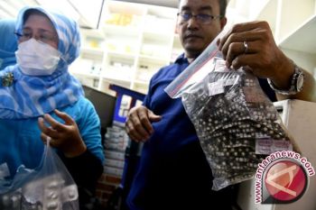 BBPOM: Masyarakat Beli Obat di Apotek Resmi