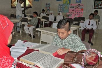 Calon Kepala Daerah Aceh diuji Baca Al Quran