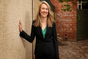 Indonesia-Australia provide scholarships for professionals, students