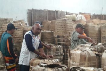 Pabrik Rokok Diminta Beli Semua Tembakau Petani Kemitraan