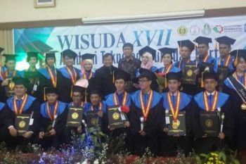 Penerima Beasiswa RAPP Ukir Prestasi di ATPK
