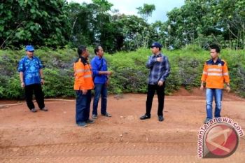 Jalan Tembus Desa Pedalaman Lahei Ditinjau Bupati