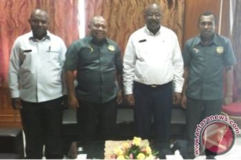 Bupati Pegunungan Bintang datangkan tenaga kesehatan dari luar daerah