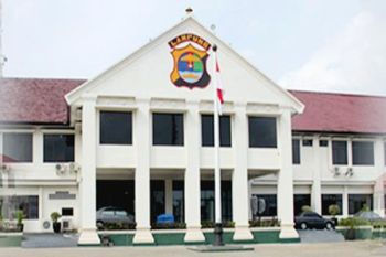 Polda Lampung Tangkap Pelaku Bom Ikan 