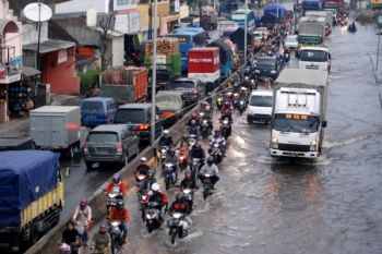SKPD Digabung, Hendi Pastikan Penanganan Rob Tetap Optimal