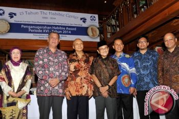 Empat ilmuwan raih Habibie Award Ke-18