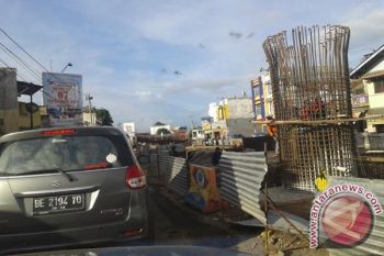Pengerjaan "fly over" dikebut