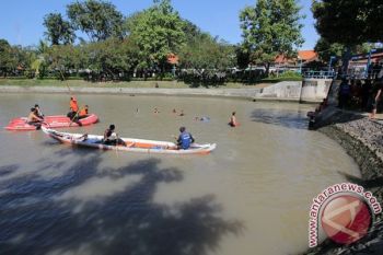 Bojonegoro Kirim SAR Bantu Cari Tujuh Santri Tenggelam di Bengawan Solo