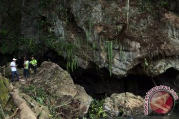 Solok Selatan Kembangkan "Aia Manyuruak" Objek Wisata Keluarga