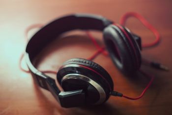 Bekraf Tutup Puluhan Situs Film dan Musik Ilegal