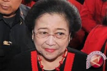 Megawati: mengapa ucapan Ahok selalu jadi sentimen negatif?