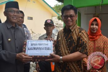 Gubernur Tinjau Lokasi Banjir