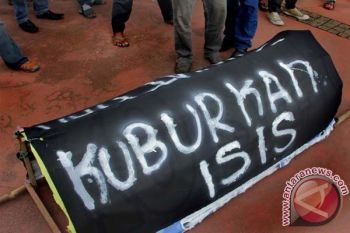 ISIS Bertempur Melawan Semua Pihak, Tewaskan 20 Pasukan Pemberontak