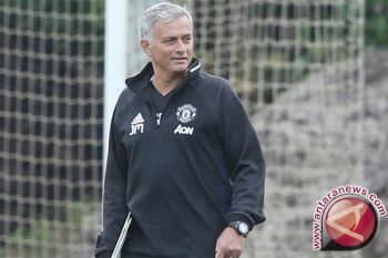 Ini Jadwal LIVE Sepak Bola 15 - 18 Oktober