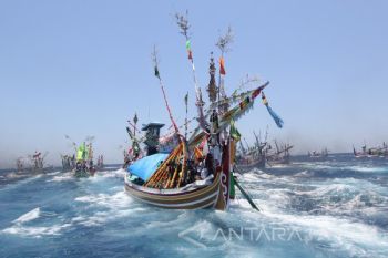 Tradisi Petik Laut Muncar