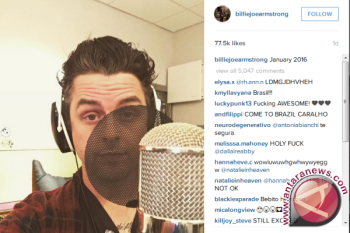 Lewat "Revolution Radio" Green Day Puncaki Billboard 200 