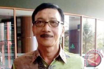 Pemkab Pesisir Selatan Serahkan 45 Unit Alsintan