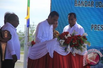 Presiden resmikan Bandara Nop Goliat Dekai di Yahukimo