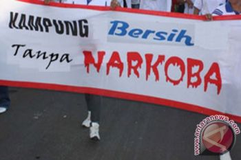 Kampung narkoba Meda digrebek polisi, tiga orang ditangkap