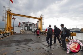 KMP Liberty mati mesin, Penyeberangan Kayangan--Tano sempat terganggu