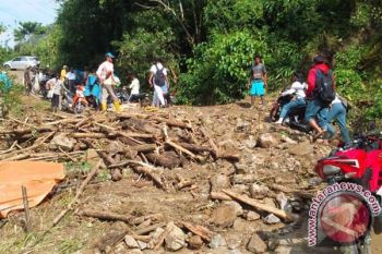 Satu Rumah Di Mamuju Utara Tertimbun Longsor 