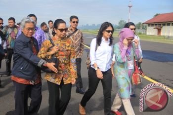 Menteri BUMN saat berkunjung ke Papua
