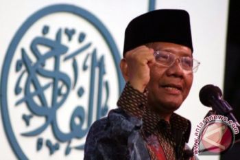 Mahfud MD: Santri mengindonesiakan islam