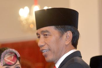 Presiden ke Thailand Penghormatan terakhir Raja Bhumibol