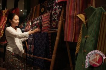 Lestarikan Batik Tenun, Pekalongan Gelar Lomba Desain Tenun