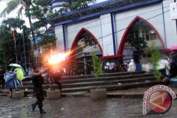 Mahasiswa pembakar enam motor polisi dibekuk 