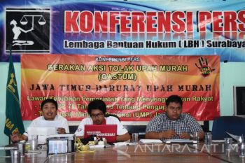 Aliansi Buruh Jawa Timur Tolak Upah Murah