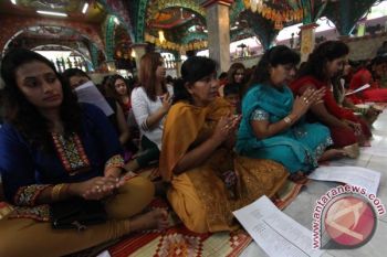 PERAYAAN HARI RAYA DEEVAPALI
