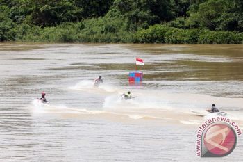 Balap Perahu Ketinting