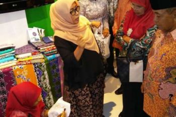 Bupati Harris: Batik Bono Jadi Ikon Pelalawan