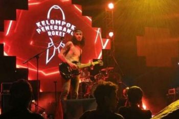 Rock 70an Berjaya Di Tangan Kelompok Penerbang Roket 