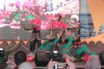Pengunjung Riau Expo Terpukau Tarian "Koanjang Ikan"