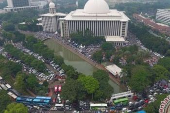 Usai Sholat, Pengunjuk Rasa Di Jakarta Mulai Bergerak 