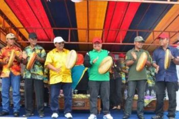 Lestarikan Nilai Budaya, Pemkab Bengkalis Gelar Pesta Pantai