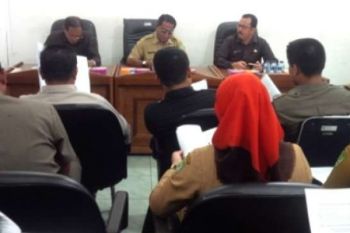 Dewan Pengupahan Rokan Hilir Setujui UMK 2017 Rp2.305.346,13 