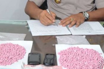 Ratusan Butir Ekstasi Berhasil Diamankan Polda Riau