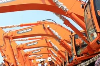 Percepat Perbaikan Kebun kelapa, Disbun Inhil Upayakan Pembelian 12 Excavator